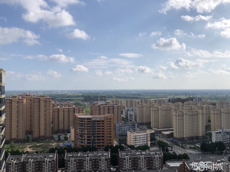 明年8月份满五唯一 家具家电全送